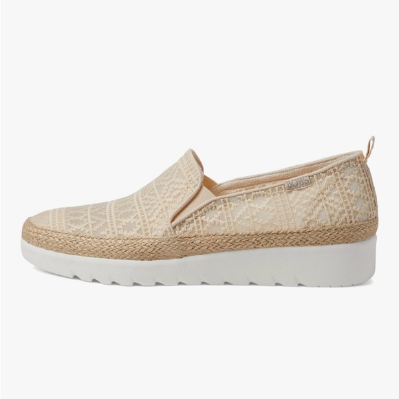 Bob’s Cream Slip-On Women Shoes - Picture 2 of 11